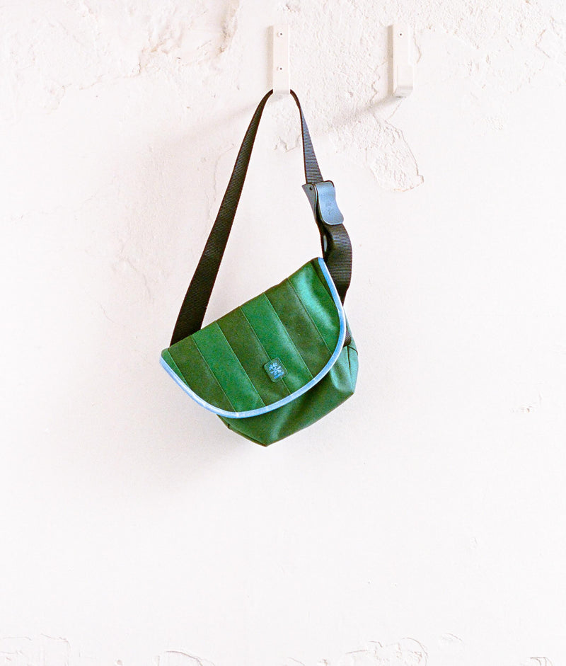 | Colour: Green Stripes