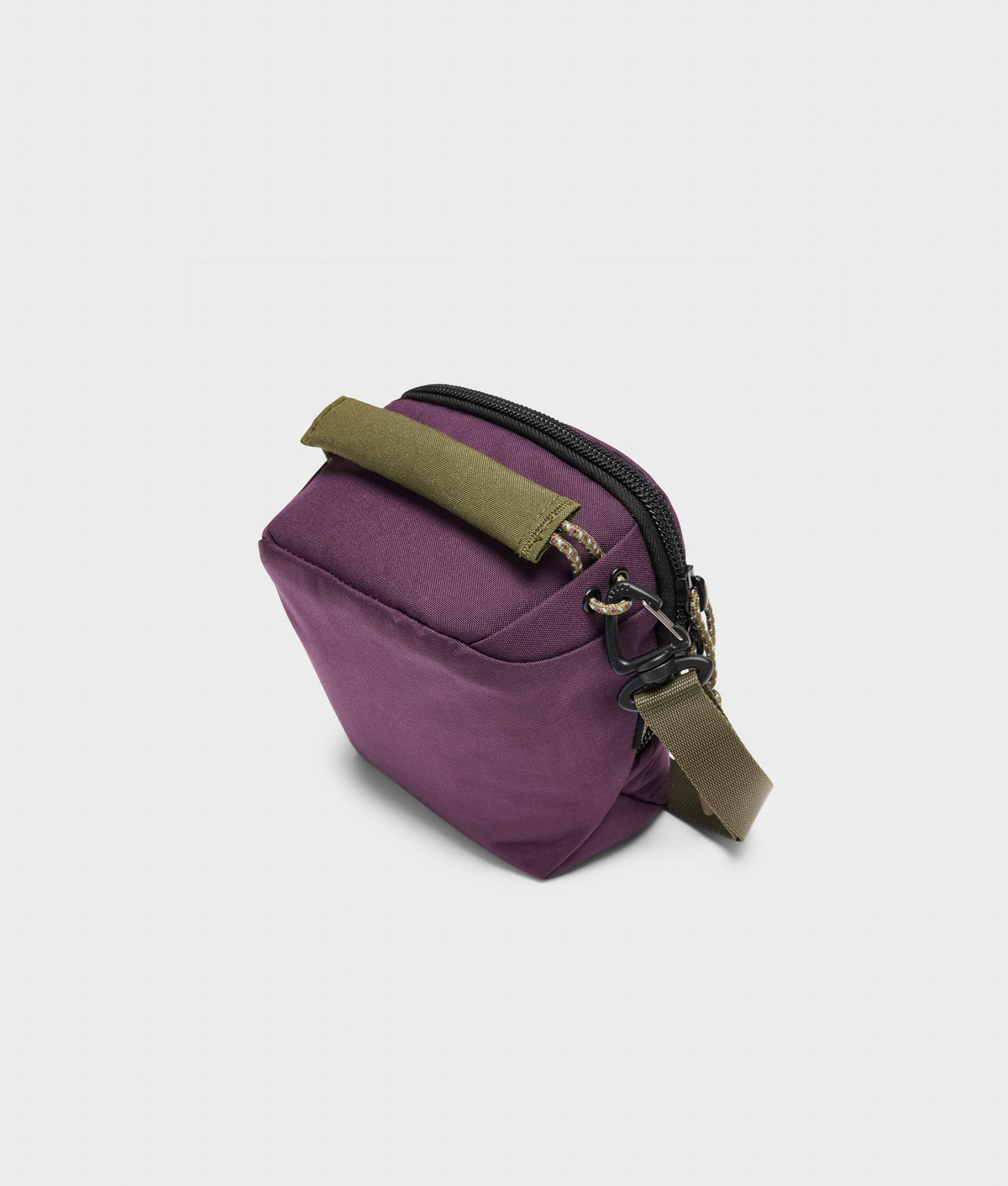 | Colour: Acai