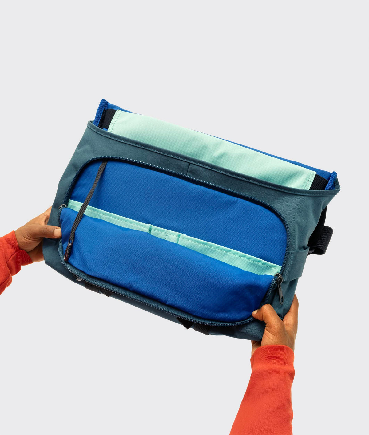 | Colour: Sea Blue