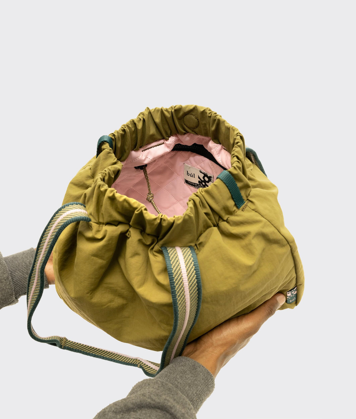 | Colour: Olive
