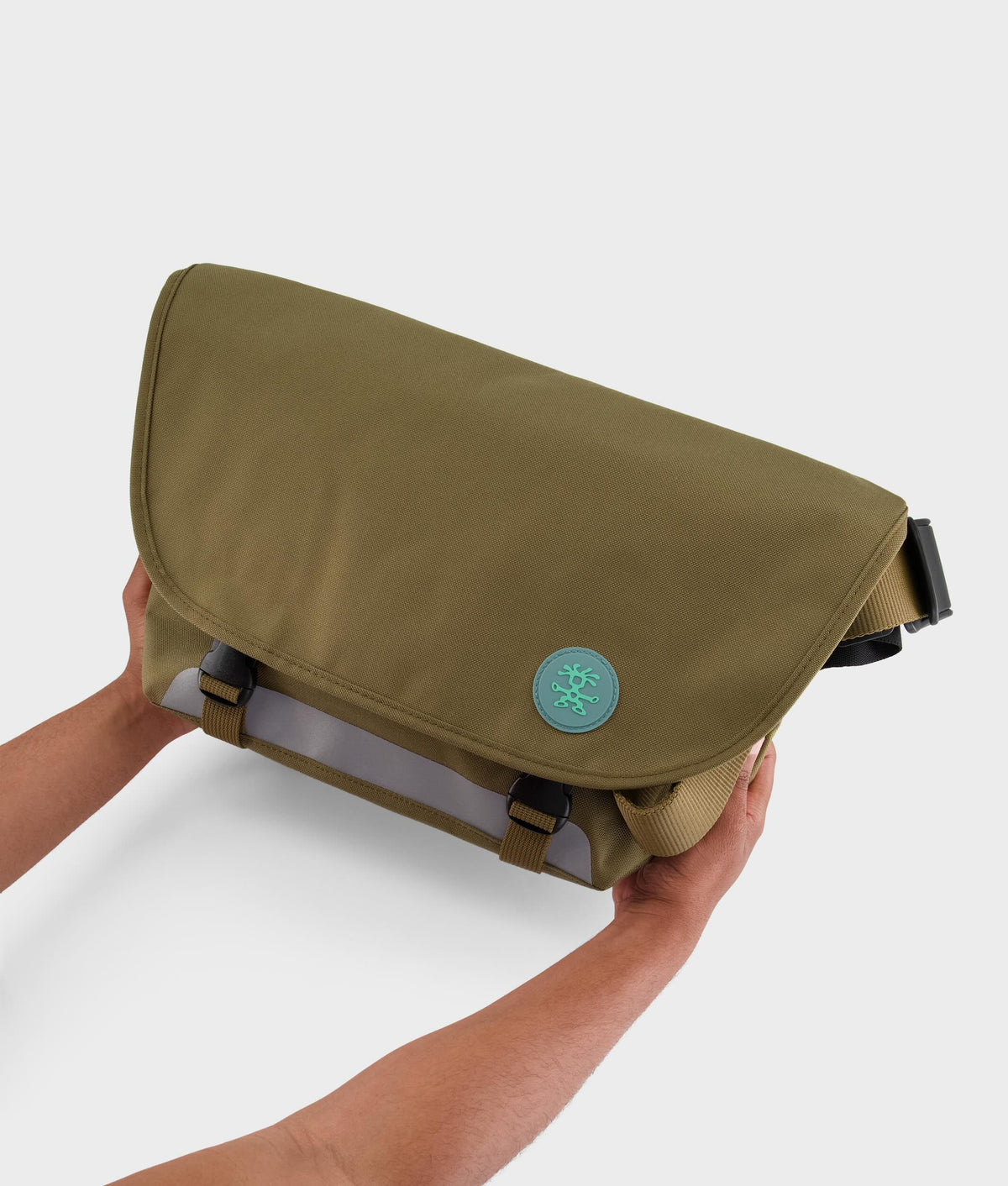 | Colour: Olive