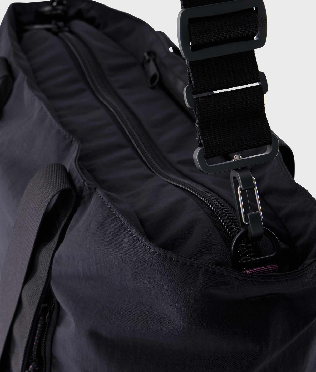 | Colour: Black