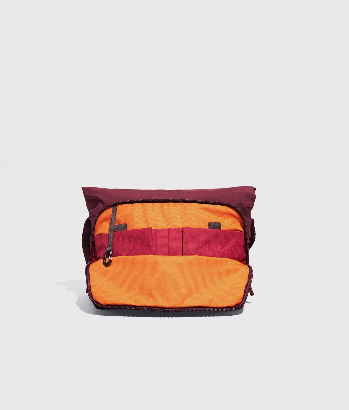 | Colour: Redwood