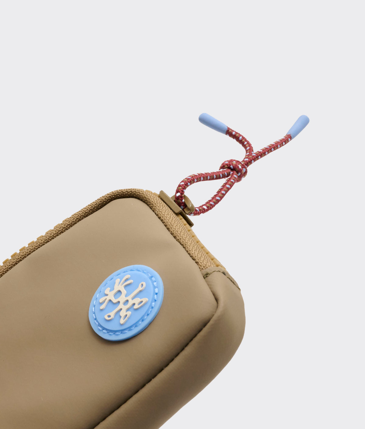 | Colour: Olive
