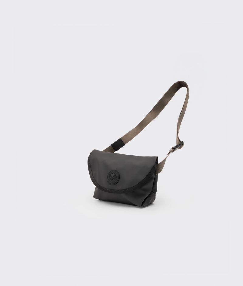 | Colour: Black